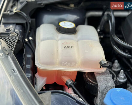 Серый Форд Фокус, объемом двигателя 1.6 л и пробегом 190 тыс. км за 8700 $, фото 56 на Automoto.ua