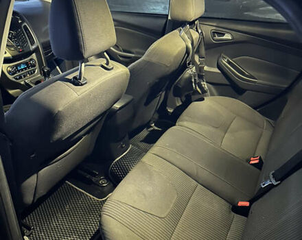 Серый Форд Фокус, объемом двигателя 1.6 л и пробегом 322 тыс. км за 8500 $, фото 13 на Automoto.ua