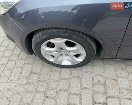 Серый Форд Фокус, объемом двигателя 1.6 л и пробегом 260 тыс. км за 7200 $, фото 10 на Automoto.ua