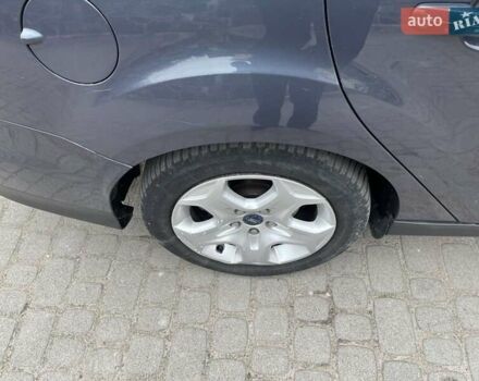 Серый Форд Фокус, объемом двигателя 1.6 л и пробегом 260 тыс. км за 7200 $, фото 14 на Automoto.ua