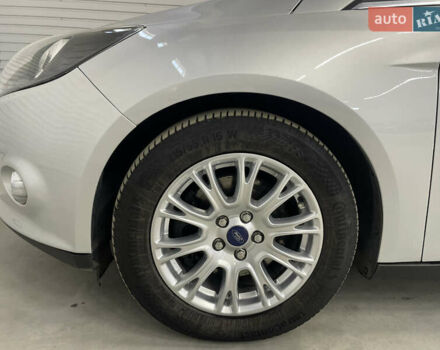 Серый Форд Фокус, объемом двигателя 1.6 л и пробегом 248 тыс. км за 7999 $, фото 40 на Automoto.ua