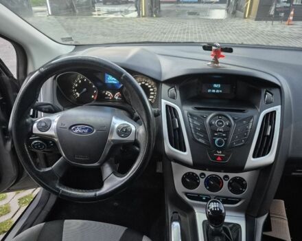 Серый Форд Фокус, объемом двигателя 1 л и пробегом 176 тыс. км за 5100 $, фото 2 на Automoto.ua