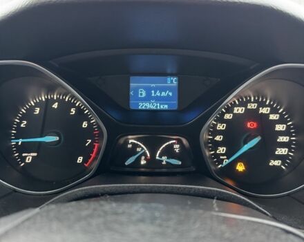 Серый Форд Фокус, объемом двигателя 1.6 л и пробегом 230 тыс. км за 5900 $, фото 6 на Automoto.ua