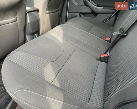 Серый Форд Фокус, объемом двигателя 1.6 л и пробегом 194 тыс. км за 8250 $, фото 30 на Automoto.ua