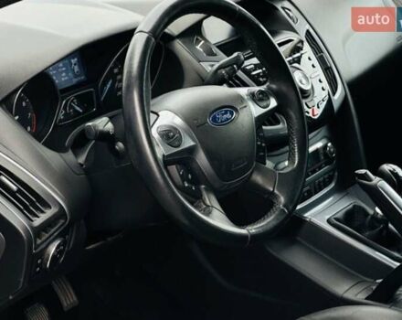 Сірий Форд Фокус, об'ємом двигуна 1.6 л та пробігом 235 тис. км за 8200 $, фото 13 на Automoto.ua