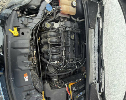 Серый Форд Фокус, объемом двигателя 1.6 л и пробегом 180 тыс. км за 2999 $, фото 16 на Automoto.ua