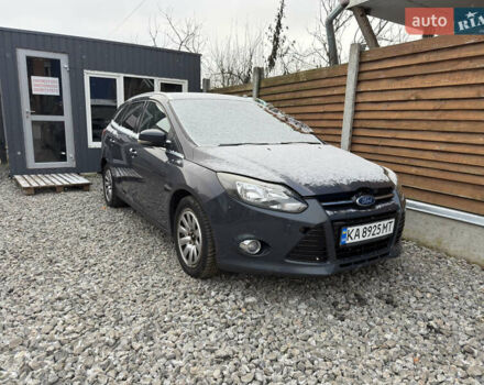 Серый Форд Фокус, объемом двигателя 1.6 л и пробегом 180 тыс. км за 2999 $, фото 2 на Automoto.ua