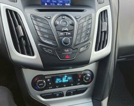 Серый Форд Фокус, объемом двигателя 1.6 л и пробегом 265 тыс. км за 7300 $, фото 5 на Automoto.ua