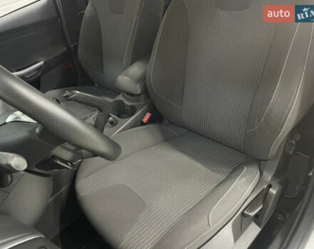 Серый Форд Фокус, объемом двигателя 1.6 л и пробегом 248 тыс. км за 7999 $, фото 34 на Automoto.ua