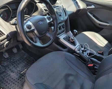 Серый Форд Фокус, объемом двигателя 1.56 л и пробегом 374 тыс. км за 6500 $, фото 4 на Automoto.ua