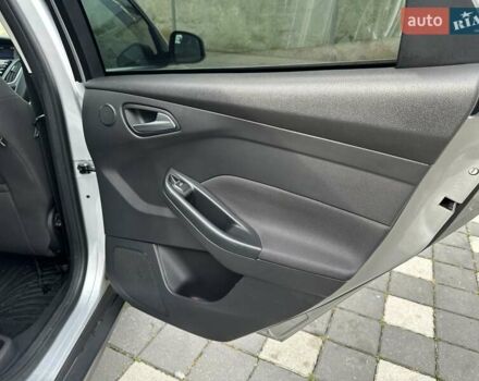 Серый Форд Фокус, объемом двигателя 1.6 л и пробегом 194 тыс. км за 8250 $, фото 37 на Automoto.ua