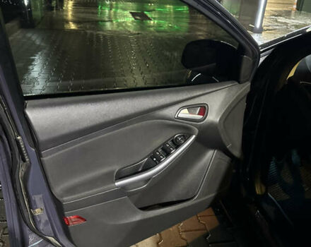 Серый Форд Фокус, объемом двигателя 1.6 л и пробегом 322 тыс. км за 8500 $, фото 11 на Automoto.ua