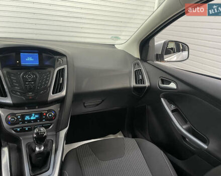 Серый Форд Фокус, объемом двигателя 1.6 л и пробегом 248 тыс. км за 7999 $, фото 14 на Automoto.ua