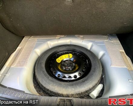 Сірий Форд Фокус, об'ємом двигуна 1.6 л та пробігом 225 тис. км за 8500 $, фото 6 на Automoto.ua