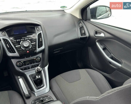 Сірий Форд Фокус, об'ємом двигуна 1.6 л та пробігом 246 тис. км за 8800 $, фото 73 на Automoto.ua