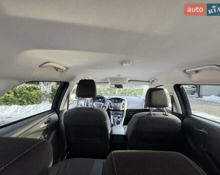 Серый Форд Фокус, объемом двигателя 1.6 л и пробегом 226 тыс. км за 8500 $, фото 42 на Automoto.ua