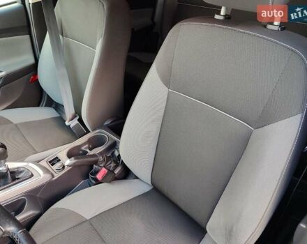 Серый Форд Фокус, объемом двигателя 1.6 л и пробегом 235 тыс. км за 7200 $, фото 7 на Automoto.ua