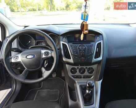 Серый Форд Фокус, объемом двигателя 1.56 л и пробегом 240 тыс. км за 7500 $, фото 56 на Automoto.ua