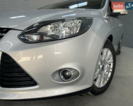 Сірий Форд Фокус, об'ємом двигуна 1.6 л та пробігом 242 тис. км за 8450 $, фото 13 на Automoto.ua