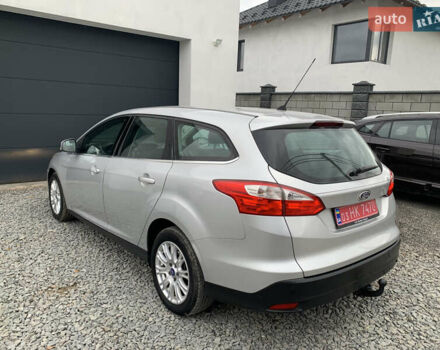 Форд Фокус 2013 в Ровно на Automoto.ua Серый Форд Фокус, объемом двигателя 1.6 л и пробегом 236 тыс. км за 7950 $, фото 6 на Automoto.ua