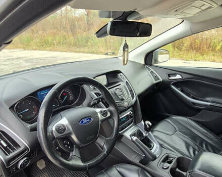 Серый Форд Фокус, объемом двигателя 1.6 л и пробегом 226 тыс. км за 8800 $, фото 1 на Automoto.ua