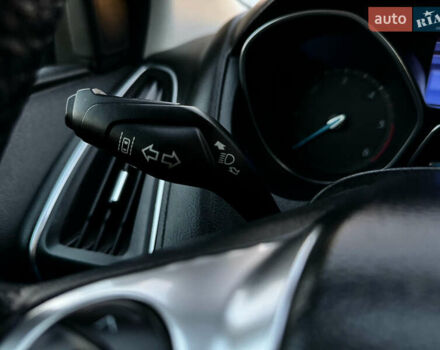 Сірий Форд Фокус, об'ємом двигуна 1.6 л та пробігом 219 тис. км за 9250 $, фото 95 на Automoto.ua