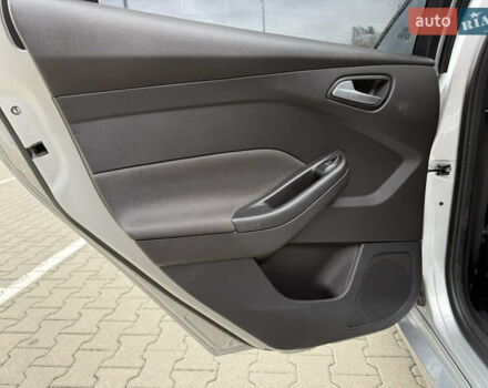 Серый Форд Фокус, объемом двигателя 1.56 л и пробегом 232 тыс. км за 7400 $, фото 29 на Automoto.ua