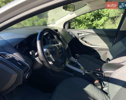 Форд Фокус 2013 у Києві на Automoto.ua Сірий Форд Фокус, об'ємом двигуна 1.6 л та пробігом 242 тис. км за 6990 $, фото 17 на Automoto.ua