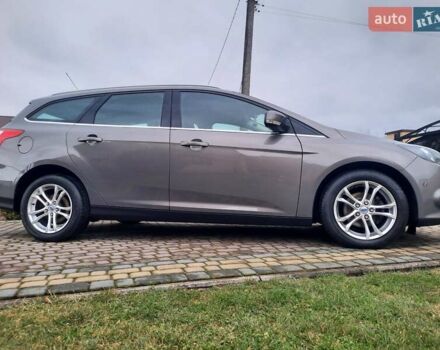 Серый Форд Фокус, объемом двигателя 1.6 л и пробегом 258 тыс. км за 8299 $, фото 2 на Automoto.ua