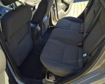 Сірий Форд Фокус, об'ємом двигуна 1 л та пробігом 234 тис. км за 7999 $, фото 4 на Automoto.ua