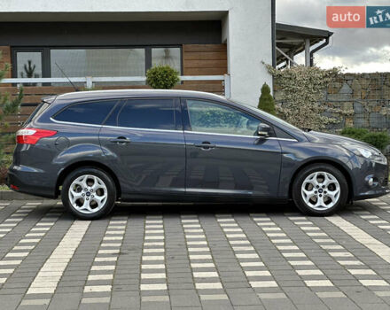 Сірий Форд Фокус, об'ємом двигуна 1.6 л та пробігом 217 тис. км за 8350 $, фото 1 на Automoto.ua