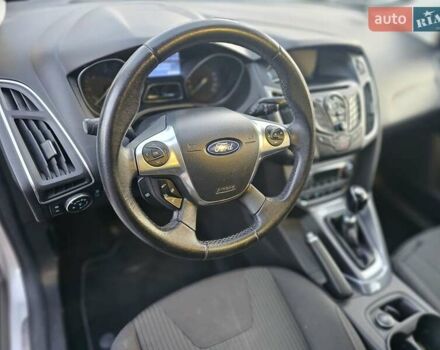 Форд Фокус 2013 у Стрые на Automoto.ua Сірий Форд Фокус, об'ємом двигуна 1.6 л та пробігом 231 тис. км за 8300 $, фото 31 на Automoto.ua