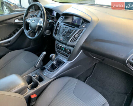 Серый Форд Фокус, объемом двигателя 1.6 л и пробегом 236 тыс. км за 7800 $, фото 26 на Automoto.ua