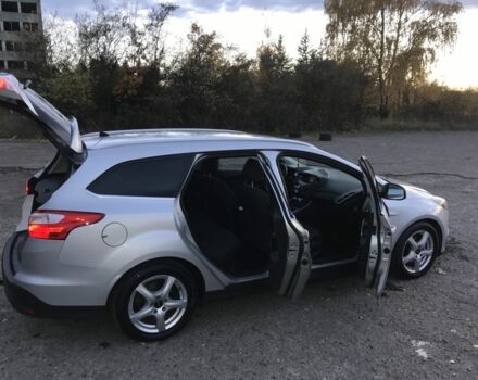 Серый Форд Фокус, объемом двигателя 1.6 л и пробегом 259 тыс. км за 8400 $, фото 4 на Automoto.ua