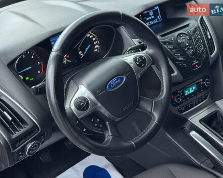 Серый Форд Фокус, объемом двигателя 1.6 л и пробегом 235 тыс. км за 7800 $, фото 48 на Automoto.ua