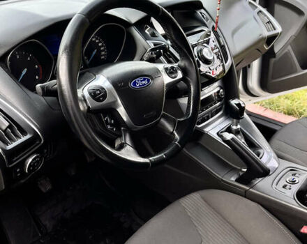 Сірий Форд Фокус, об'ємом двигуна 1.6 л та пробігом 259 тис. км за 8400 $, фото 16 на Automoto.ua