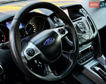 Серый Форд Фокус, объемом двигателя 1.6 л и пробегом 219 тыс. км за 9250 $, фото 88 на Automoto.ua