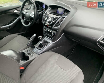 Серый Форд Фокус, объемом двигателя 1.6 л и пробегом 215 тыс. км за 8200 $, фото 26 на Automoto.ua