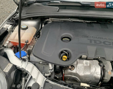 Серый Форд Фокус, объемом двигателя 1.6 л и пробегом 215 тыс. км за 8200 $, фото 14 на Automoto.ua