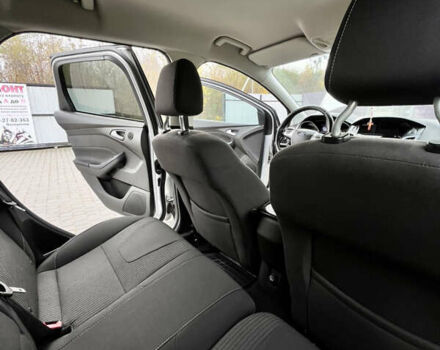 Сірий Форд Фокус, об'ємом двигуна 1.6 л та пробігом 259 тис. км за 8400 $, фото 33 на Automoto.ua