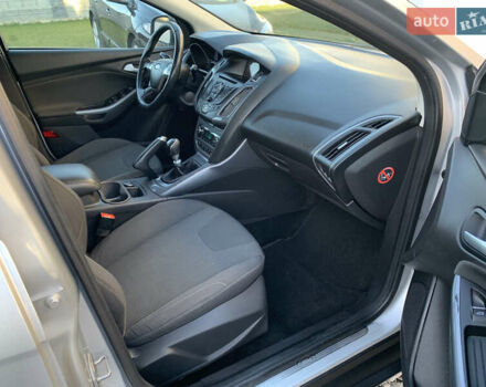 Серый Форд Фокус, объемом двигателя 1.6 л и пробегом 236 тыс. км за 7800 $, фото 23 на Automoto.ua