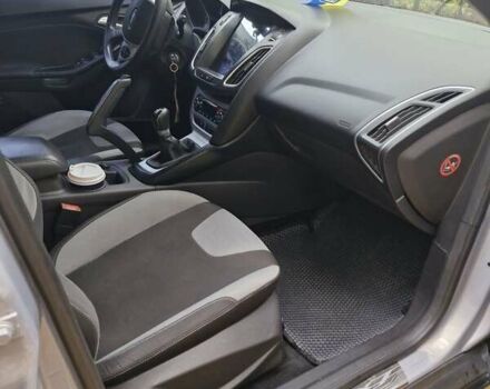 Сірий Форд Фокус, об'ємом двигуна 1 л та пробігом 80 тис. км за 7500 $, фото 43 на Automoto.ua