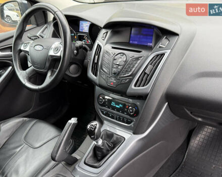 Серый Форд Фокус, объемом двигателя 1.6 л и пробегом 232 тыс. км за 9200 $, фото 30 на Automoto.ua