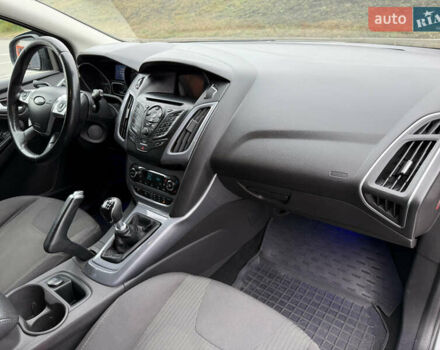 Серый Форд Фокус, объемом двигателя 1.56 л и пробегом 232 тыс. км за 7400 $, фото 22 на Automoto.ua