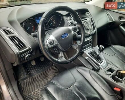 Серый Форд Фокус, объемом двигателя 1.6 л и пробегом 258 тыс. км за 8299 $, фото 4 на Automoto.ua