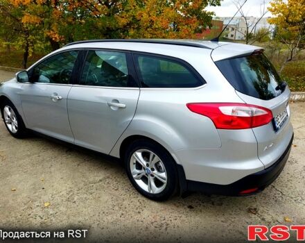 Форд Фокус 2013 в Вознесенске на Automoto.ua Серый Форд Фокус, объемом двигателя 1 л и пробегом 133 тыс. км за 6600 $, фото 3 на Automoto.ua