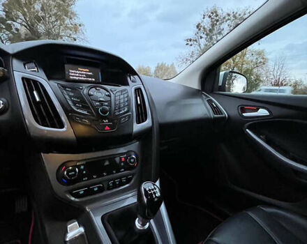 Форд Фокус 2013 в Житомире на Automoto.ua Серый Форд Фокус, объемом двигателя 1.6 л и пробегом 211 тыс. км за 8950 $, фото 37 на Automoto.ua