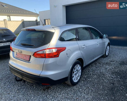 Форд Фокус 2013 в Ровно на Automoto.ua Серый Форд Фокус, объемом двигателя 1.6 л и пробегом 236 тыс. км за 7950 $, фото 3 на Automoto.ua