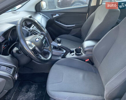 Форд Фокус 2013 в Ровно на Automoto.ua Серый Форд Фокус, объемом двигателя 1.6 л и пробегом 236 тыс. км за 7950 $, фото 19 на Automoto.ua