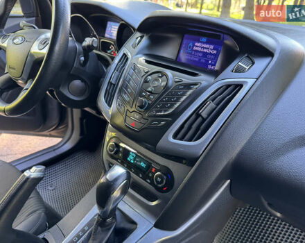 Сірий Форд Фокус, об'ємом двигуна 2 л та пробігом 205 тис. км за 8300 $, фото 16 на Automoto.ua